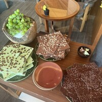 ザ タヴァン グリル＆ラウンジ - 