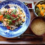 Little Cook - Chirashi Sushi with ◎◎ Tomato and Grilled Salmon