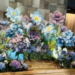 軽井沢プリンスホテル - エントランスのオブジェ、引退したホテルシーツから出来てるそう！✨SDGs✨