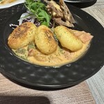 ダイニングキッチンバーアジト - 