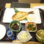 大かまど飯 寅福 - ほっけ開き定食（1690円）