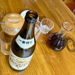 丸仲 - 瓶ビール600円、紹興酒小660円