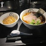 鏡花 - 極醤油らーめんワンタン入り＋焼きめしセット