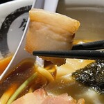 鏡花 - 極醤油らーめんワンタン入り（チャーシュー）