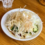 丸仲 - きゅうりと豆腐の辛し和え400円