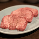 炭火焼肉ホルモン うらら - 