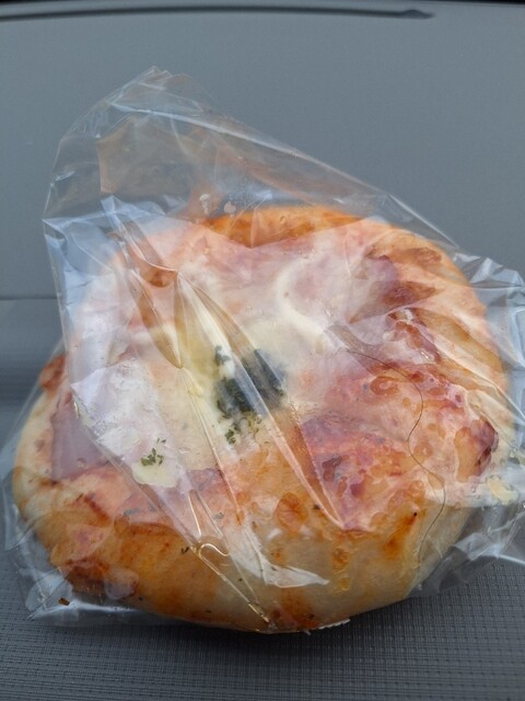 ブーランジェリーユイット （Boulangerie Huit） - 今治/パン