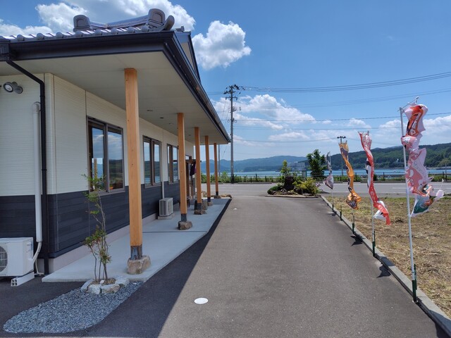 すがわら - 志津川（そば）の写真