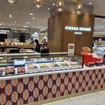 ピエール・エルメ・パリ - 料理写真: