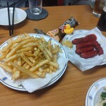 東瀛 - フライドポテトと赤ウインナー