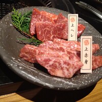 神戸牛焼肉 石田屋。Hanareの上 - 