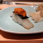 鮨 波やし - 墨いか雲丹のせ