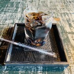 カフェ 閑居 - 「アイスコーヒー」590円税込み♫