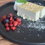 Cafe&Bar Weal'S - ミルクレープ