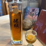 鮨 笹元 - 古酒ではなく熟成された日本酒　食後にピッタリ