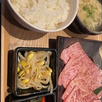 焼肉 ギュウトピア - 