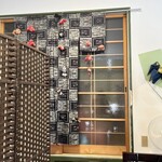 ままの屋 - さりげなく和服のディスプレイが