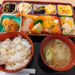 あい菜食堂 - 幕の内定食700円