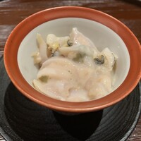 料理 小松 - 千鳥の柄の九谷の器で桑名の蛤の蒸し飯