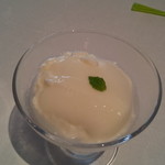 シェンロン トーキョー - 杏仁豆腐