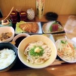 Kappou Asuka - おまかせランチ900円。