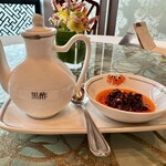 中国飯店 麗穂 - 黒酢　ラー油
