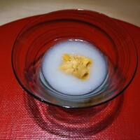 弐ノ蔵 - 蕪の冷製スープとムラサキ雲丹の