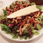 ラミティエ - ブリードゥモーとあたたかいベーコンとクルミのサラダ(+210円)