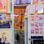 味楽 - オリジナルメニューの開発にも余念がない大将。