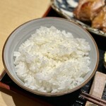 襷 - お代わりOKのご飯
