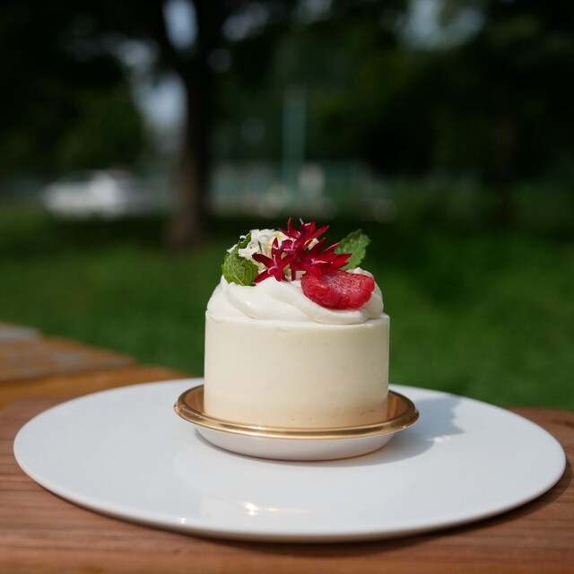 Happy Cakesハーフボンネット　シロ 商品詳細ページ