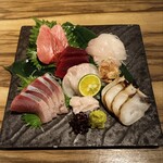 創作和食 一の貴 - 御造り三種盛り 1780円　朝〆ヒラメ 780円