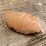 銀座 鮨 かねさか - ヒラメ昆布締め