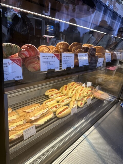 【9/29本日まで】フランス館メゾンカイザーピンバッチ 9/29本日まで】フランス館メゾンカイザーピンバッチ 激レア】関西万博