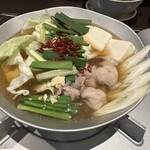 本格豚骨ラーメン 恵壱 - ひとりもつ鍋1580円（麺一玉も付いてます）