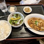 真水無香 - 日替わりランチ　麻婆豆腐