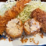 とん㐂 - コロッケ断面