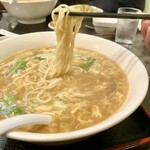 真水無香 - 麺は細麺
