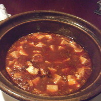 桃李 - 麻婆豆腐。あまり辛くないですが旨味が濃くて美味しかったです