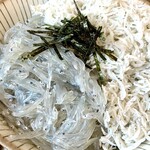 しらす屋福扇 - めちゃ新鮮