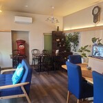 ト七 - 店舗入口からの店内風景