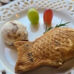 ト七 - たい焼きとラムレーズンアイス