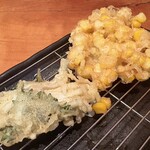 天ぷらいちかわ - とうもろこし　白魚と大葉