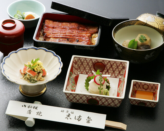 かぐら坂 志満金
