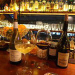 MUSIC BAR berkana - 二人で仲良くワイン〜♬