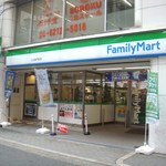 FamilyMart - 