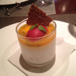 コントワール ミサゴ - パッションフルーツとココナッツのムース 2014-8