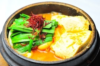 韓食菜炎　ヨンドン - スタンダードな豆腐チゲやスンドゥブ、激辛の地獄鍋など