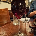 インドレストランバーバンジャーラ 梅田店 - なみなみの赤ワイン(笑