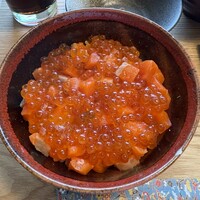 蟹料理・和牛しゃぶしゃぶ・海鮮 天空-SORA- - メイン料理 02 サーモンいくら丼